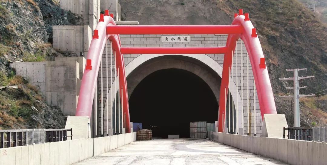 兰渝铁路两水隧道位于甘肃陇南市,主洞全长4945
