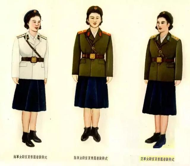 女兵裙服沿革史我军第一款军裙是连衣裙