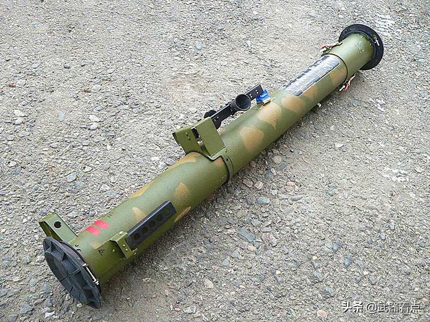 pf98a120mm火箭筒图片