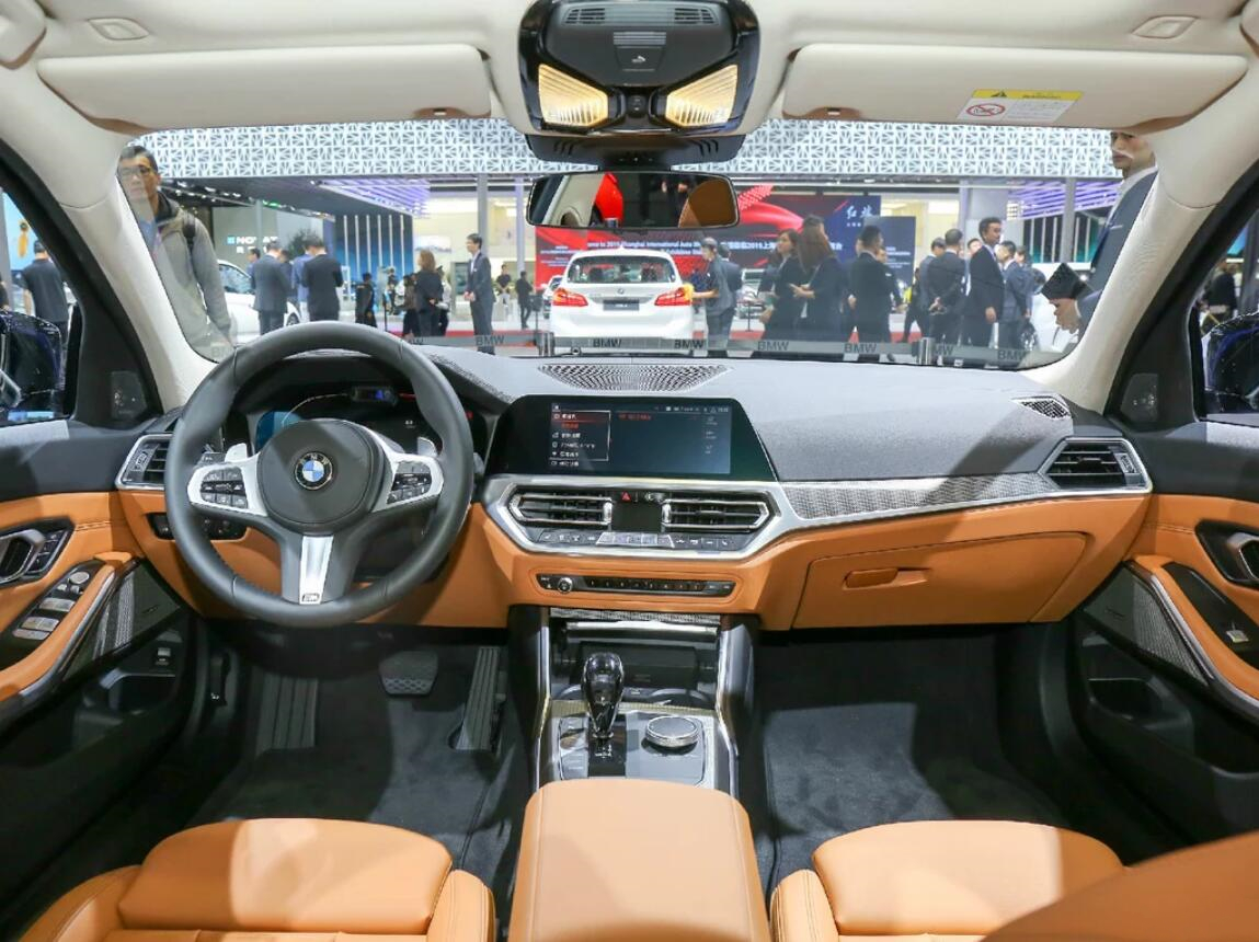 坐进2020款宝马325Li里，很难相信这是一台3系的内饰_搜狐汽车_搜狐网