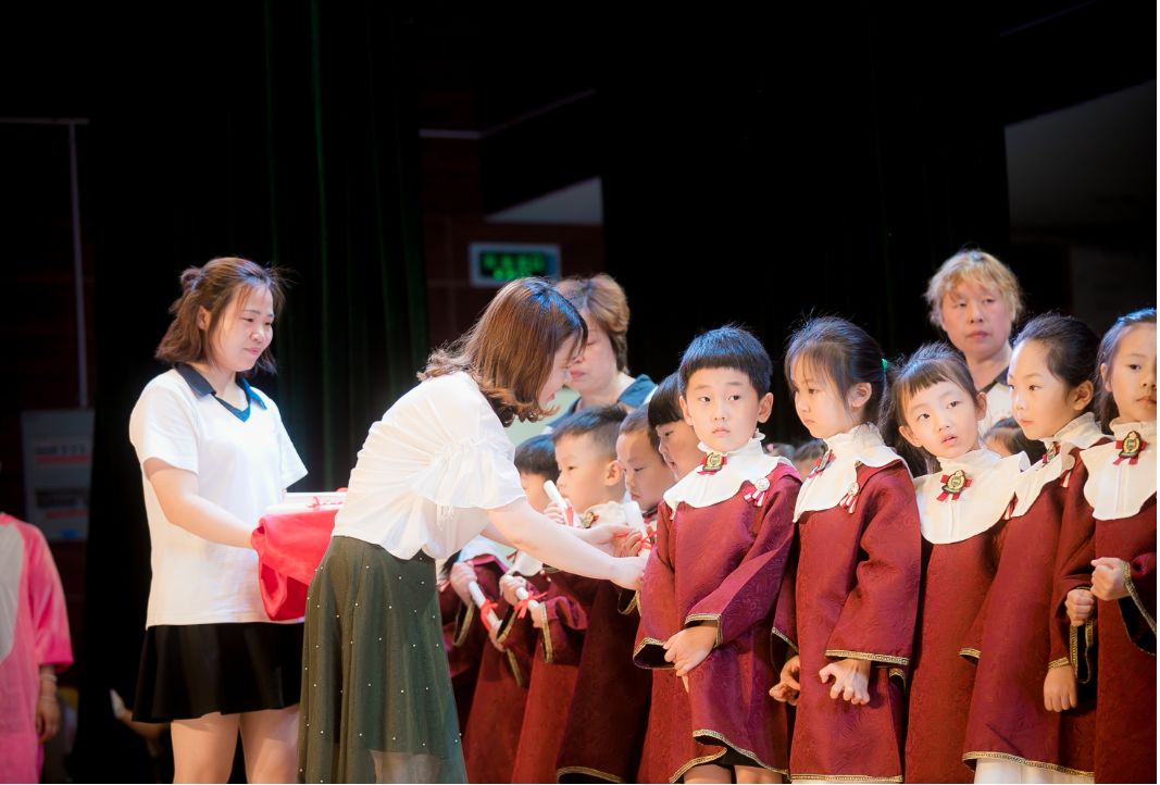 最好的我们最美的未来张家港东方剑桥幼儿园2019届毕业典礼汇报演出