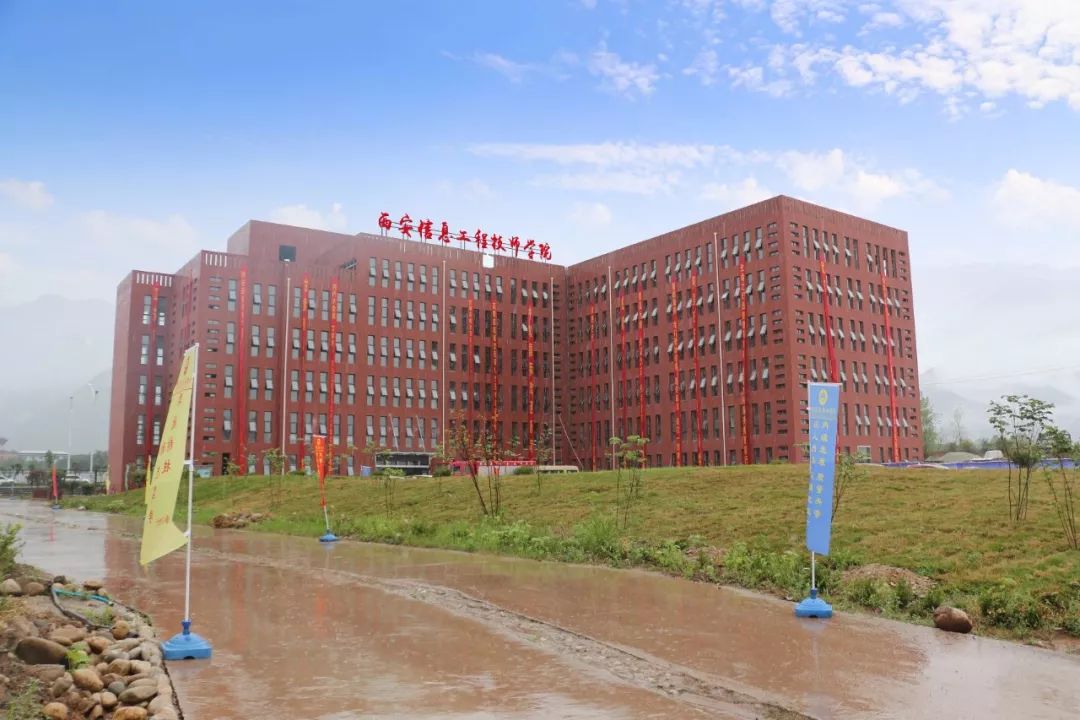 高考成绩出来了家长必看高考落榜生的出路在哪里