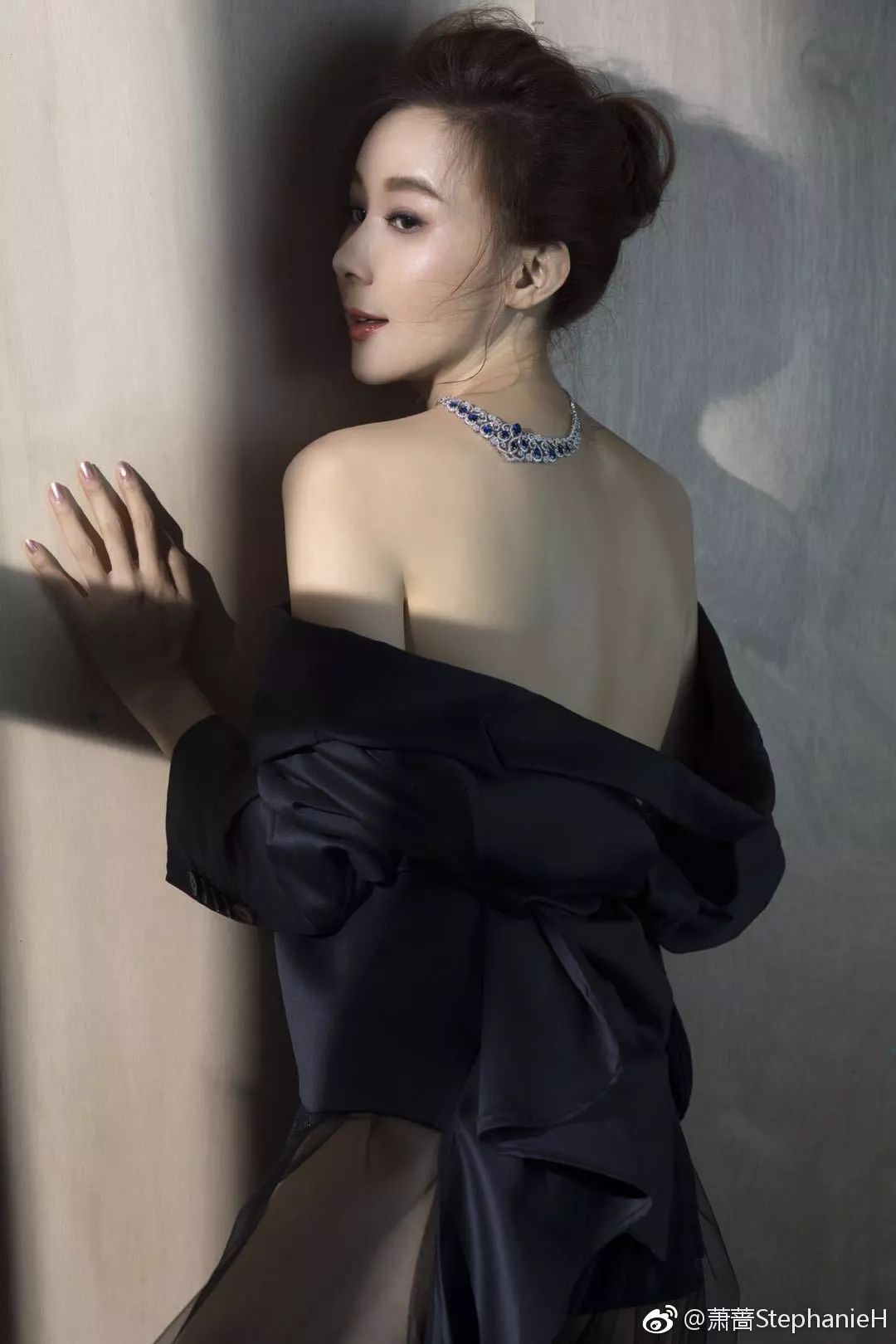 可以发现这几年她的状态一直很好,点开萧蔷的微博,-1-对比图虐哭路人