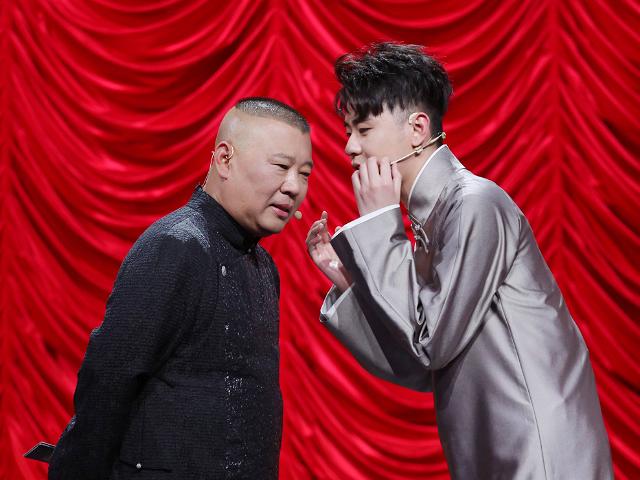 原创张云雷想学岳云鹏上《极挑》,全程脸都没漏,耍贱可以但不能真贱