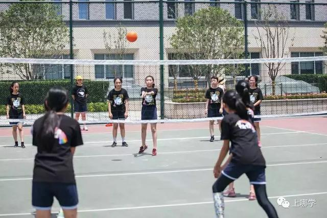 上海这10所私立学校校服太漂亮了!每一张都是高颜值_办学