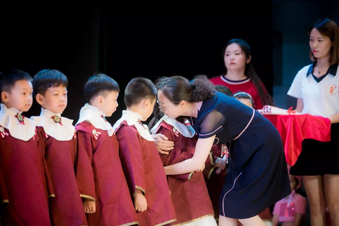 最好的我们最美的未来张家港东方剑桥幼儿园2019届毕业典礼汇报演出