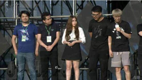 那一次线下后酥酥回到直播间立志要减肥三年过去了以