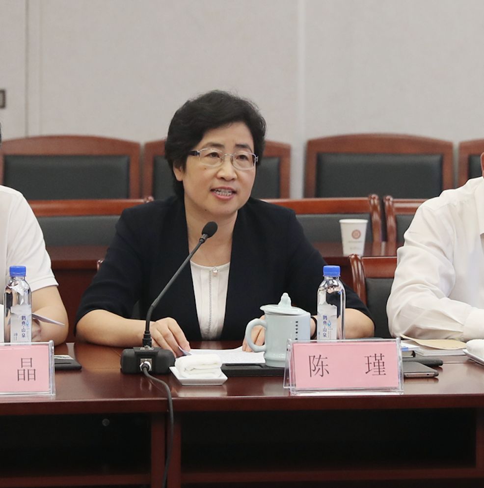 上城区委书记陈瑾在致辞中回顾了中国美院与上城区近年来一直保持的