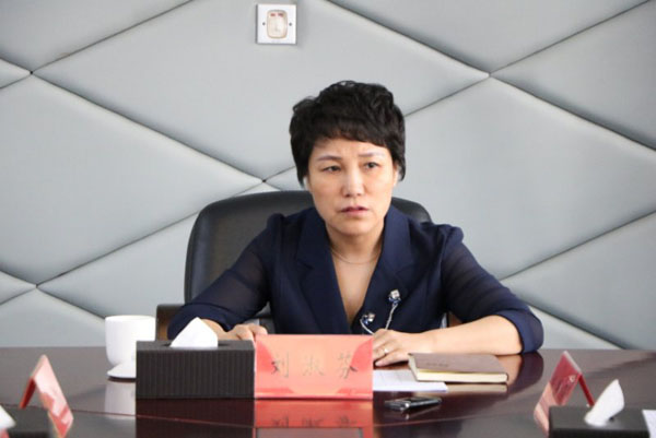 刘淑芬主持召开脱贫攻坚危房改造推进座谈会