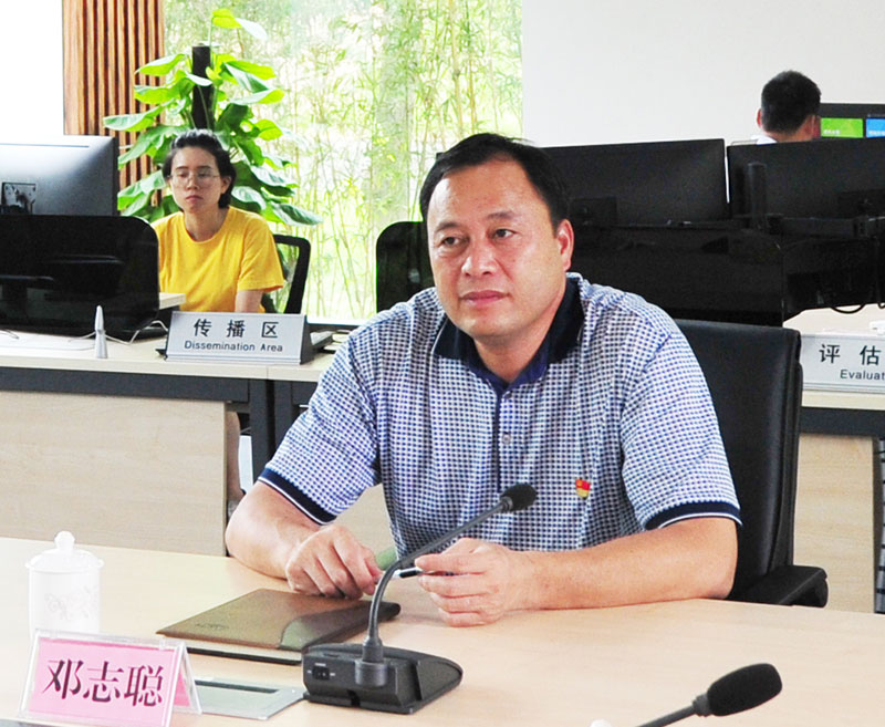 邓志聪高度重视防汛工作确保群众生命财产安全