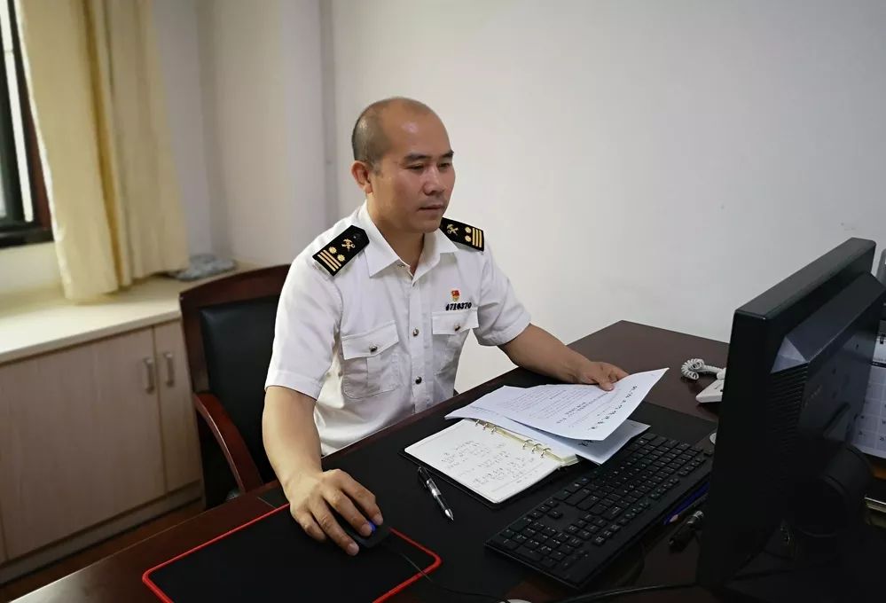 武汉海关不忘初心使命矢志砥砺前行