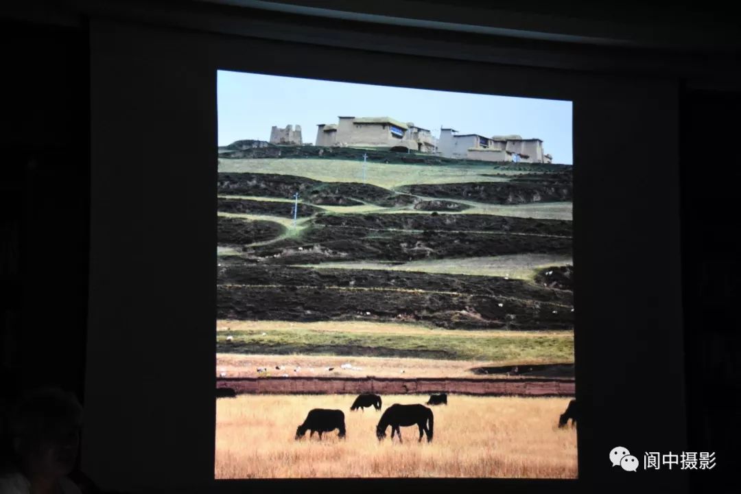 著名摄影家宋刚明来阆授课讲述摄影的瞬间魅力与人文传达