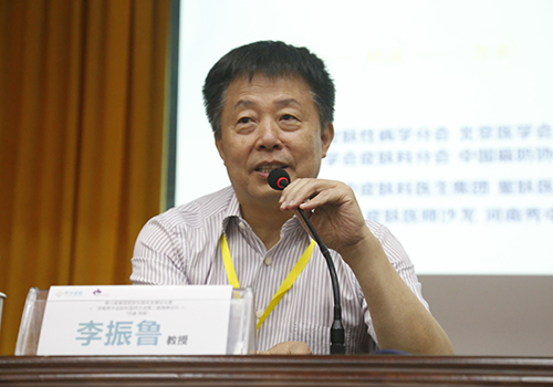 开幕式上,李振鲁教授,刘玮教授,张建中教授分别致辞.