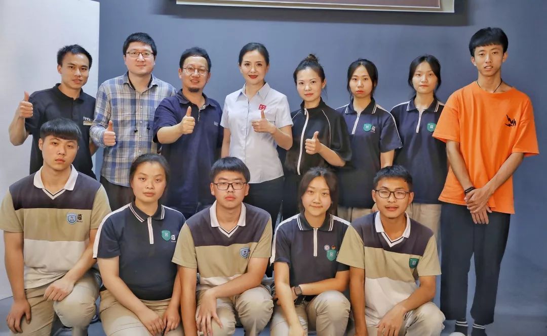 禁毒路上你我同行温二职专师生为温州市禁毒形象大使拍摄宣传照