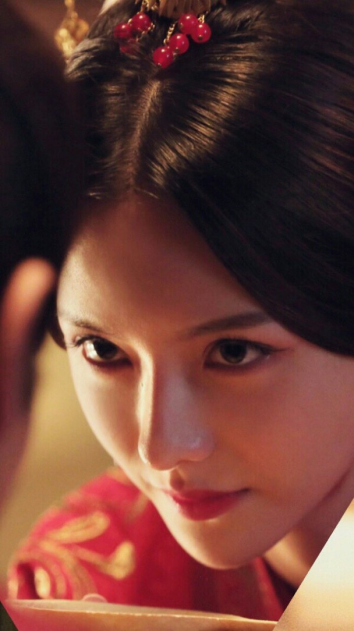 绝色洛神,皇帝生母,残死后竟被"以发遮面,用糠塞口"埋葬_甄宓