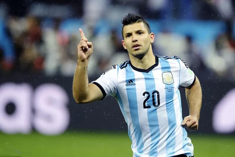 美洲杯:卡塔尔0:2完败阿根廷,而国足1:0绝杀阿根廷队!