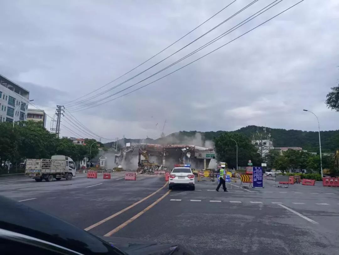 呢个收费站终于拆了郁南人以后上梧州唔使收费啦爽
