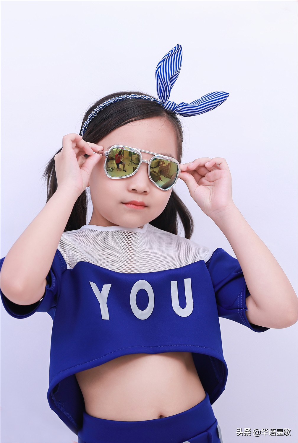 童星在成长!李美妙7岁写真拍出天真童趣