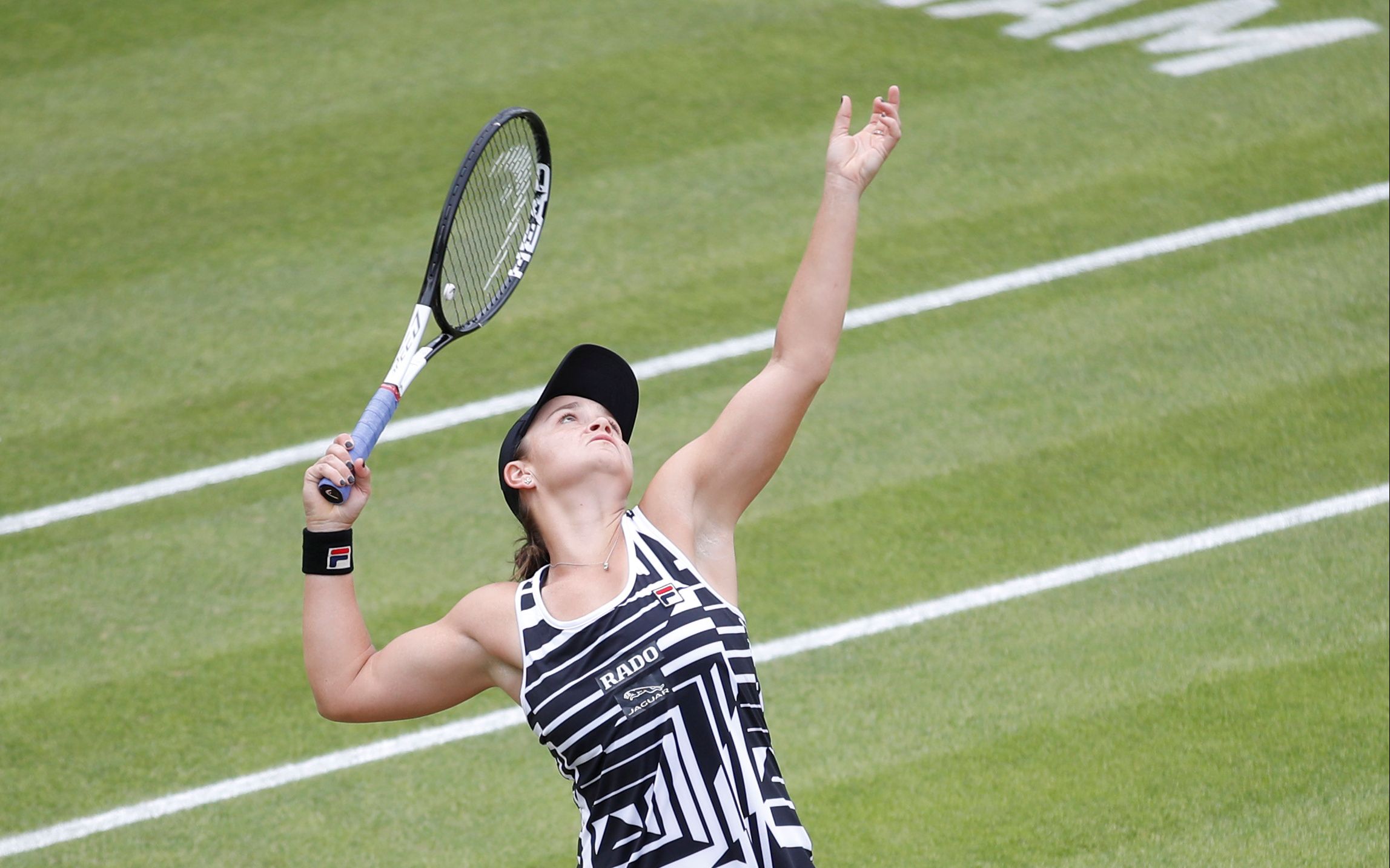 从壁球转行网球的板球运动员,如今加冕wta后冠