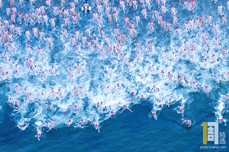 当地时间2019年6月17-18日,美国佛罗里达州奥兰多,数百名特朗普的支持