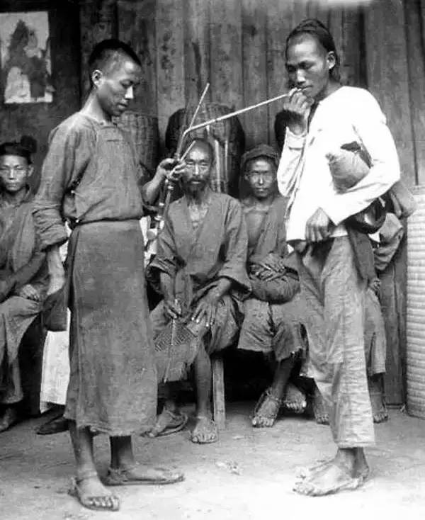 1860~1949:老照片中的近代中国风情