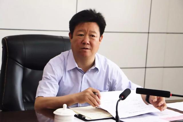 6月23日上午,政府县长李剑青召开招商引资工作调度会.