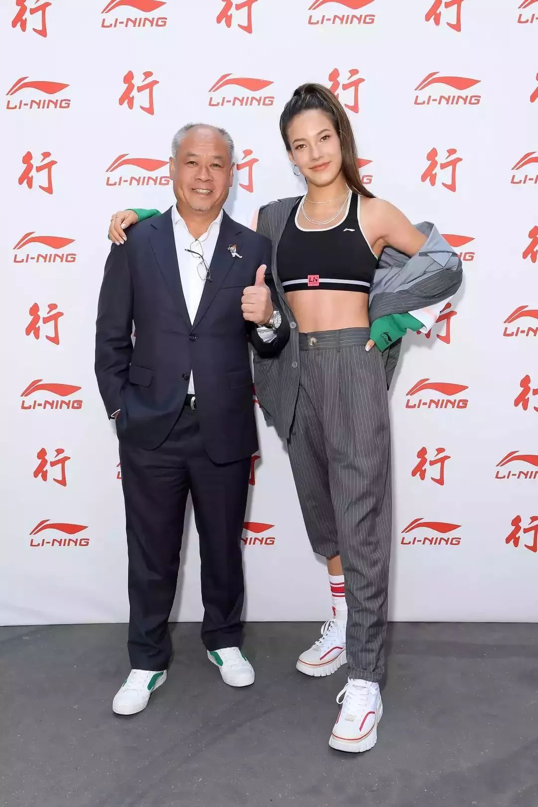 品牌创始人李宁先生李宁集团执行董事&非凡中国体育ceo李麒麟与阿云嘎