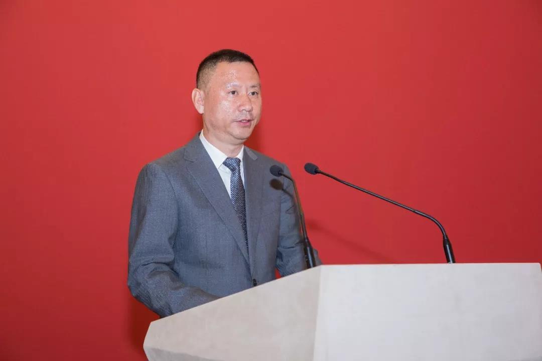 一张传单让他执着20年,立志开垦"北大荒"美业绿林!丨大佟小议