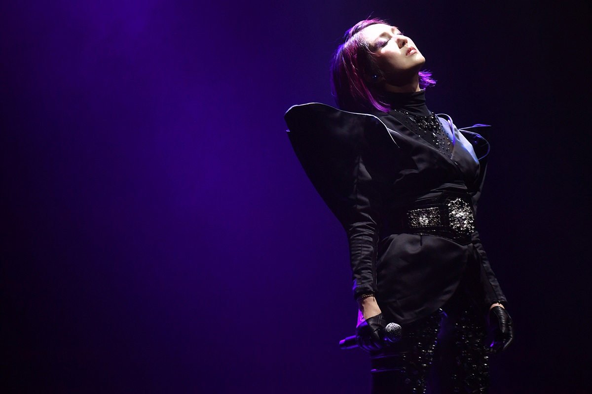 杨千嬅《my beautiful live》澳门站圆满收官 工作之余心系家人_演唱