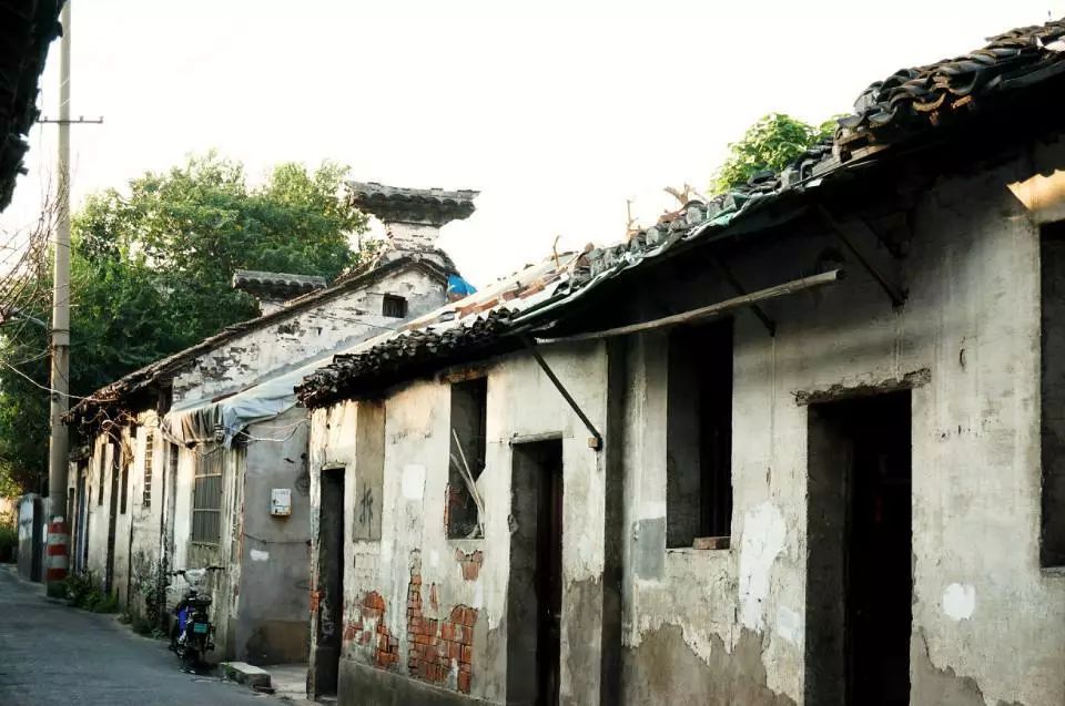 常州三堡街是有着700年以上历史的常州老街,历史文化积淀厚重.