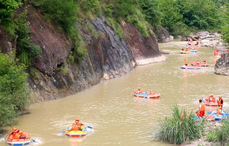 自驾来了来了来了万众期待的仙居仙人谷漂流采摘杨梅来了