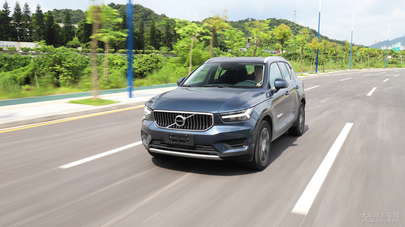 30万买三缸抢先测试沃尔沃xc40t3
