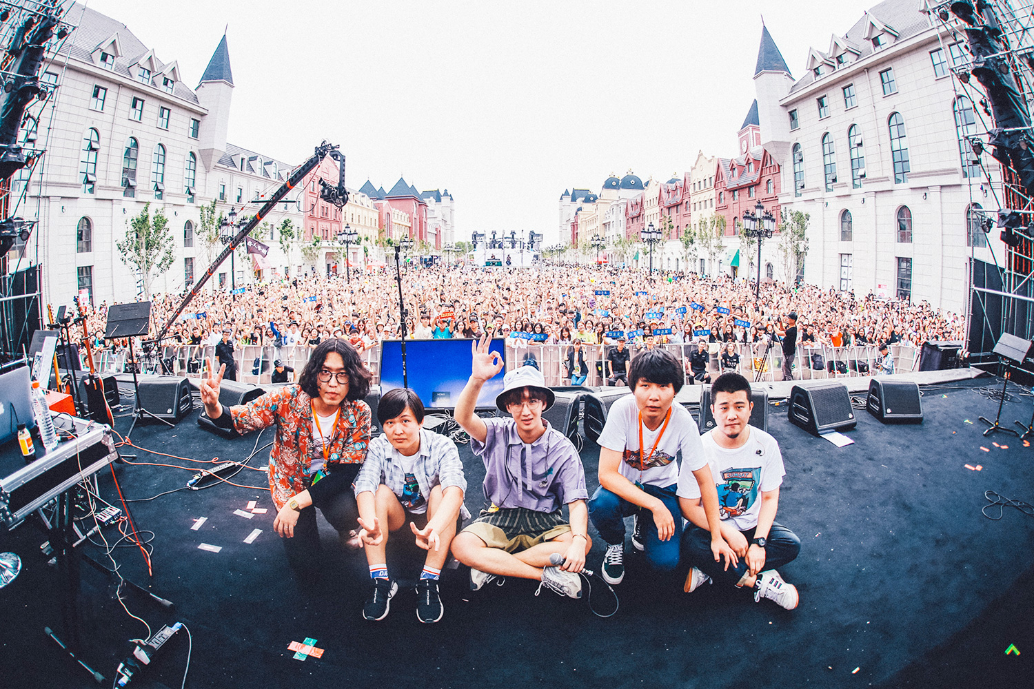 徐秉龙麦浪冰城音乐节开躁 万人舞台嗨爆全场