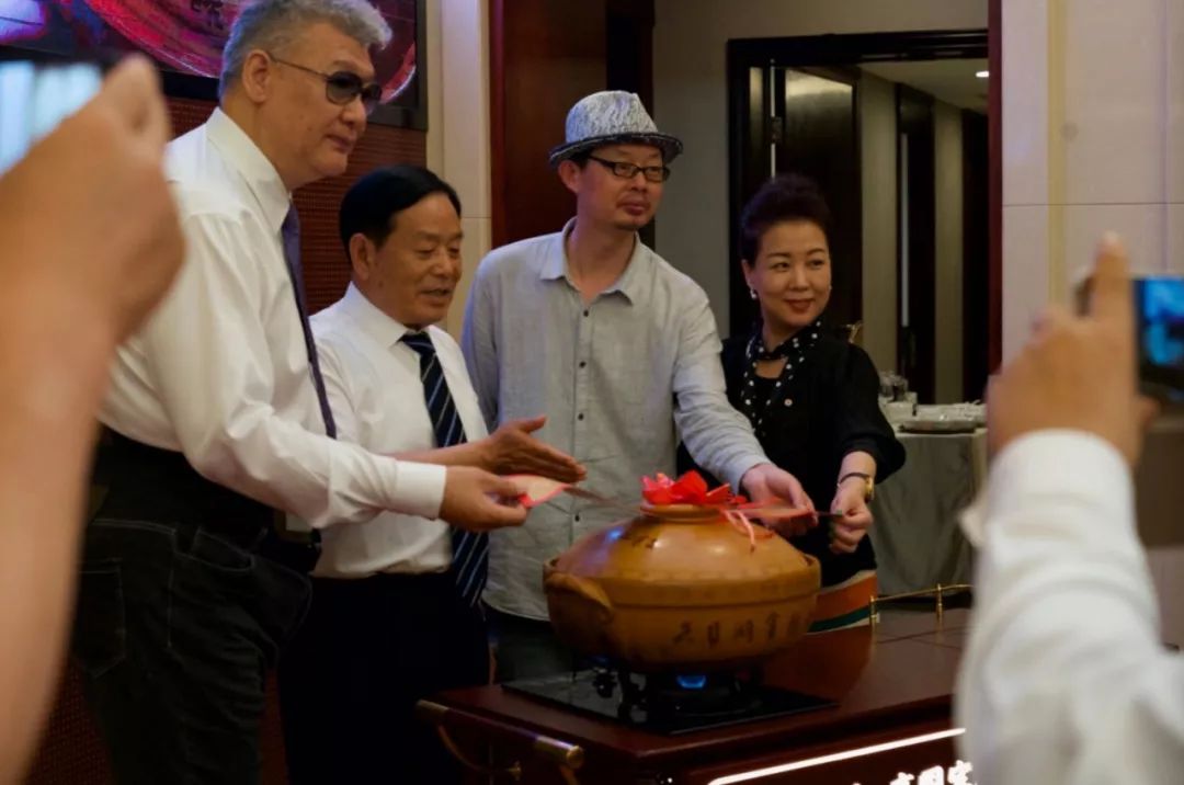 大董寻味天目湖鱼头滋味赛过六月黄
