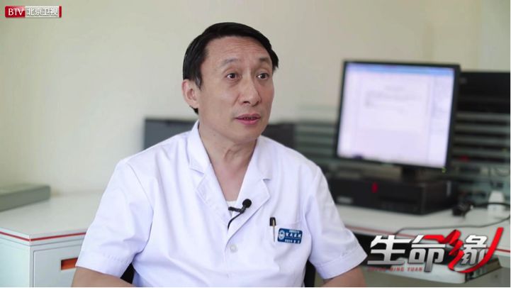 首都医科大学宣武医院普外科主任李非带领团队为刘璐制定治疗方案,在