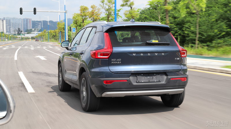 30万买三缸抢先测试沃尔沃xc40t3