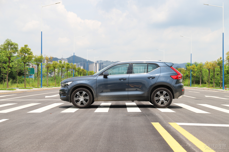 30万买三缸抢先测试沃尔沃xc40t3