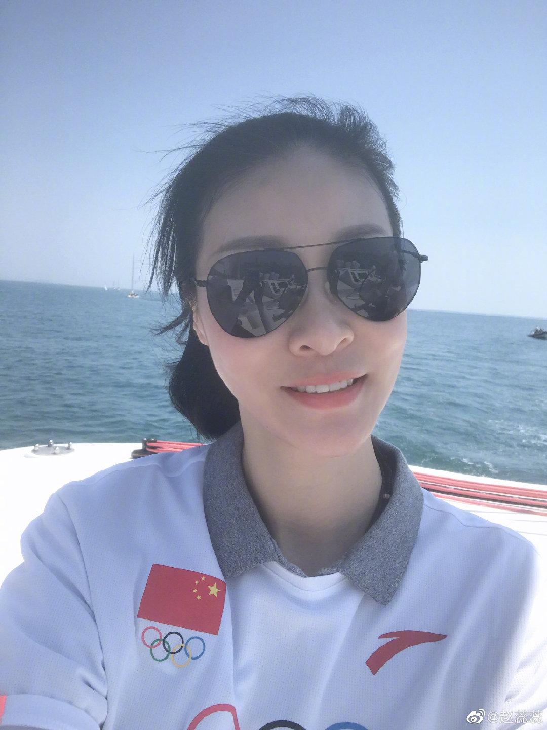 原创38岁赵蕊蕊近照身材高挑大长腿抢镜一般人难以满足择偶标准