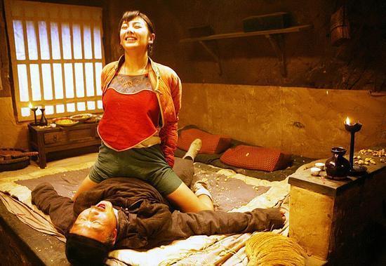 激情戏怎么拍她被导演亲自示范大妈吻鲜肉baby赵丽颖上道具