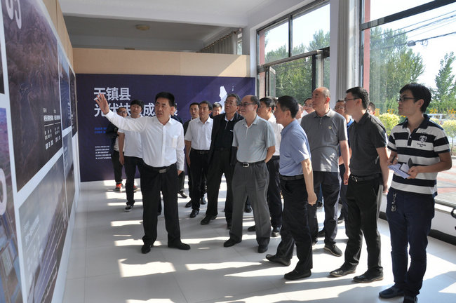 国务院扶贫办调研组莅临我县调研指导光伏扶贫工作