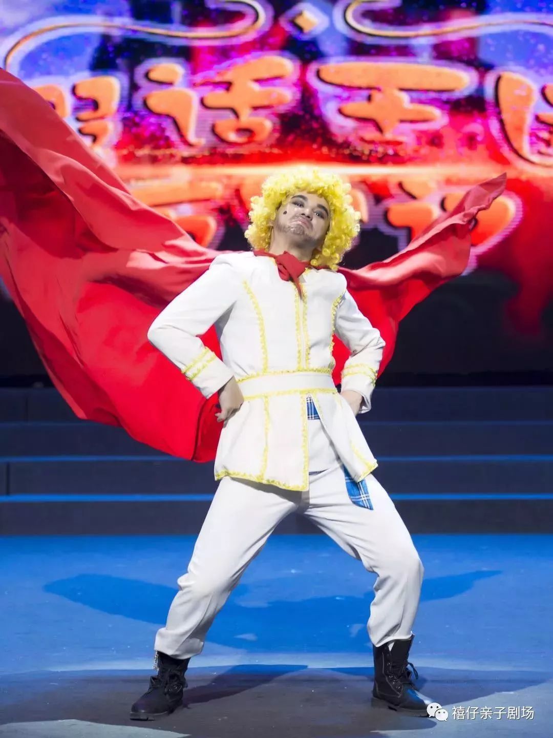 群点击右上角转发到朋友圈 点赞达到30人余票不多 手慢无推荐主持人