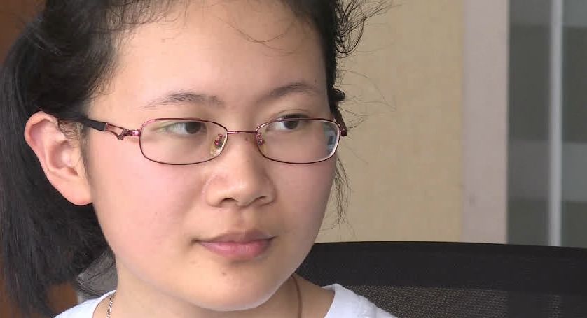 高考成绩揭晓 全市本一上线人数首次过万_张嘉棋