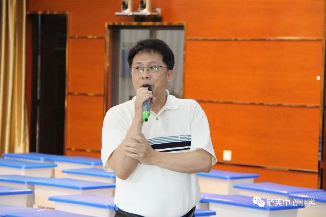 数学专场本次活动由教师成长共同体数学团队的张志平老师执教:北师大