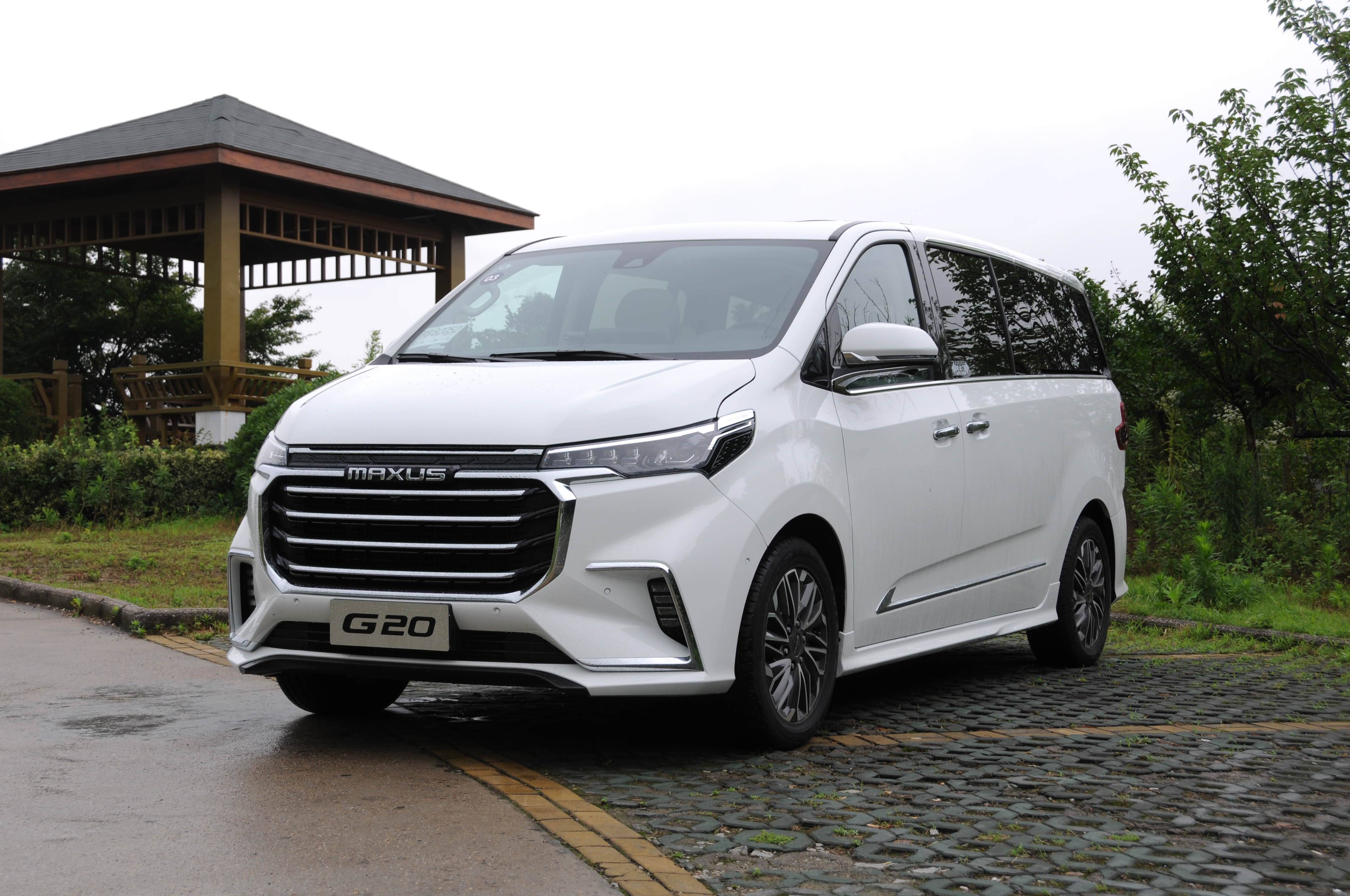 第三排座椅比肩头等舱试驾上汽大通g20