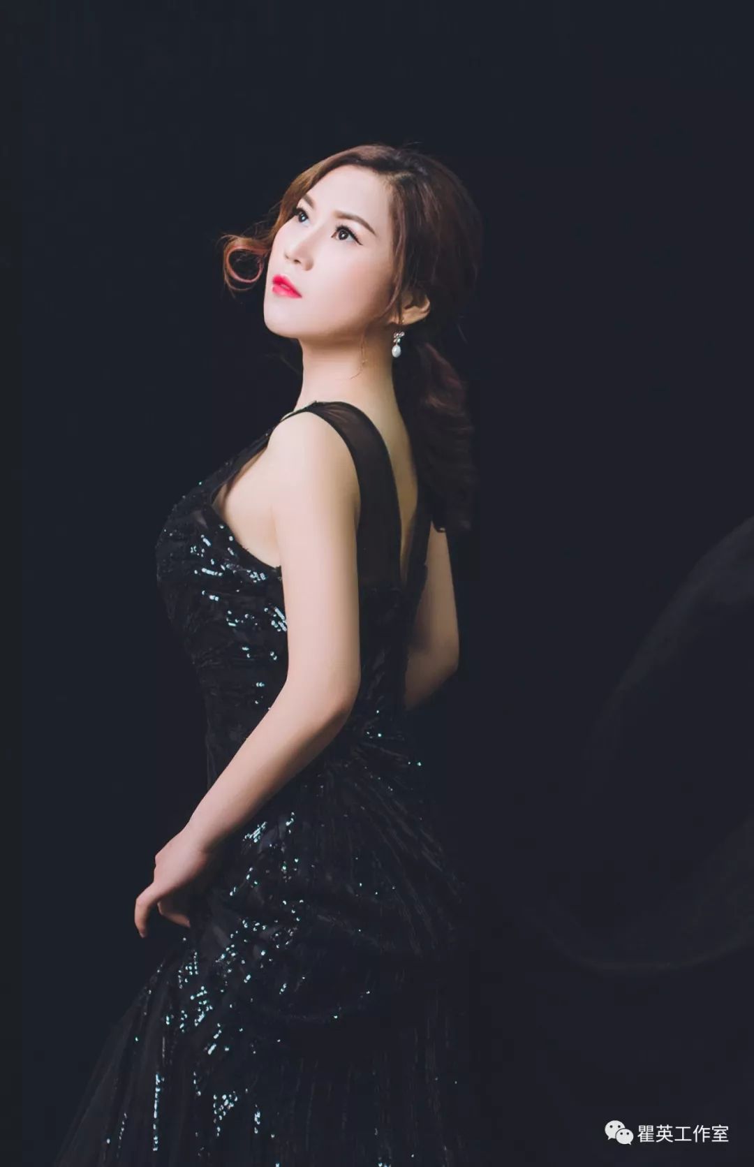 明星影像超燃海量美图带你看歌手瞿英最美的样子