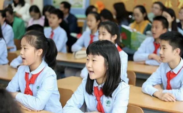 上海这些私立学校校服太酷!世外精致、包玉刚清新、宋庆龄低调-搜狐大视野-搜狐新闻