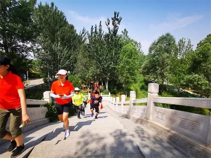 新乐体国际奥林匹克日北京市民定向越野赛举行