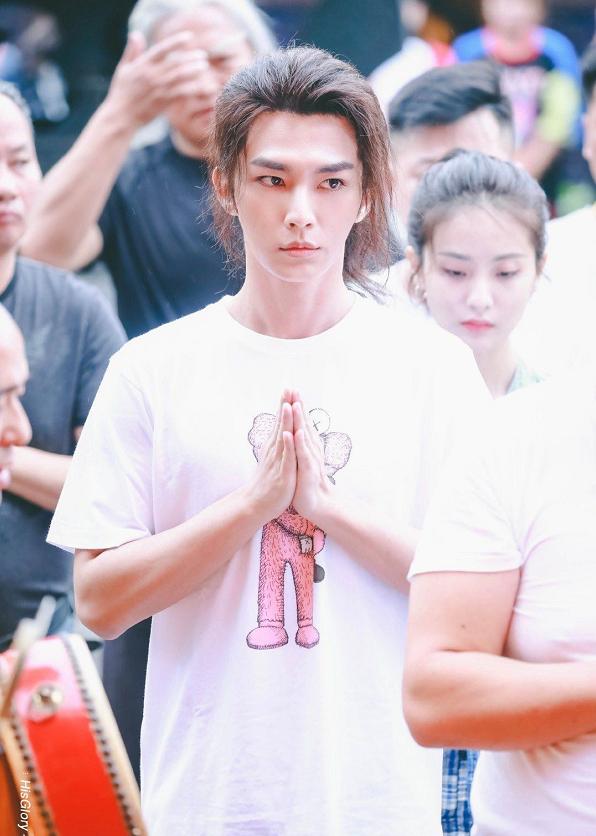 炎亚纶出演古装男主,新戏套路有点老,有点回到青春的错觉
