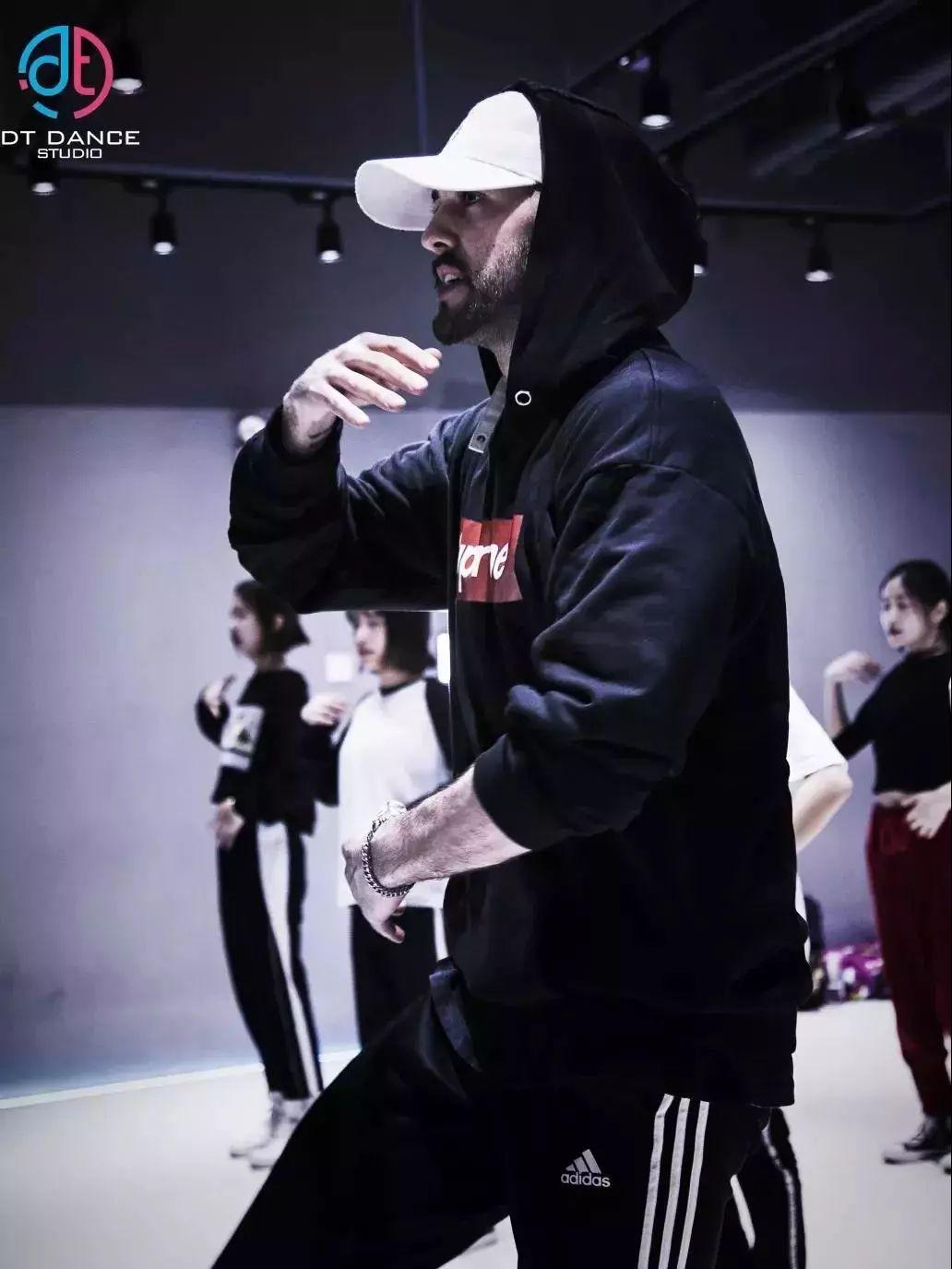 1m舞蹈室成员之一的hyojin choi,上过1million x 嘻哈杂志hiphoper 线