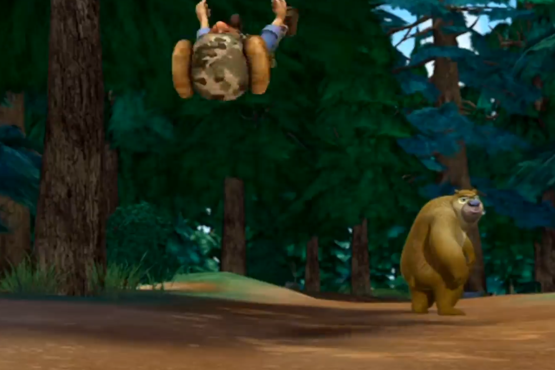 熊出没臭狗熊学会了中国武术光头强根本没法挡住